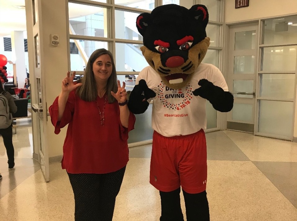 Teaching the Bearcat how to sign 'Bearcat'