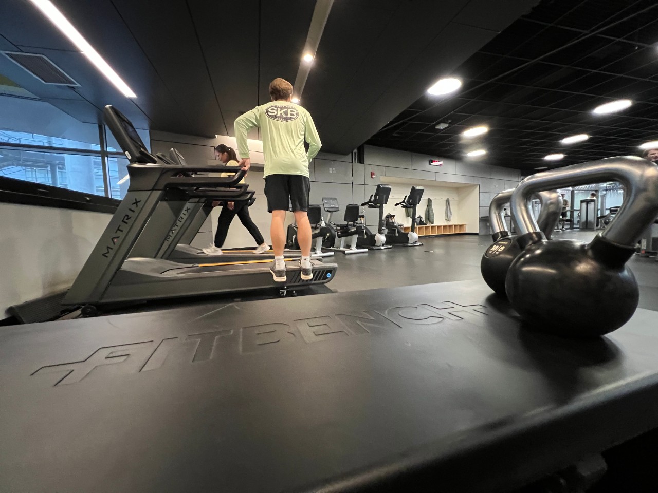 30-minute workout area includes 10 stations, each with a different machine or activity