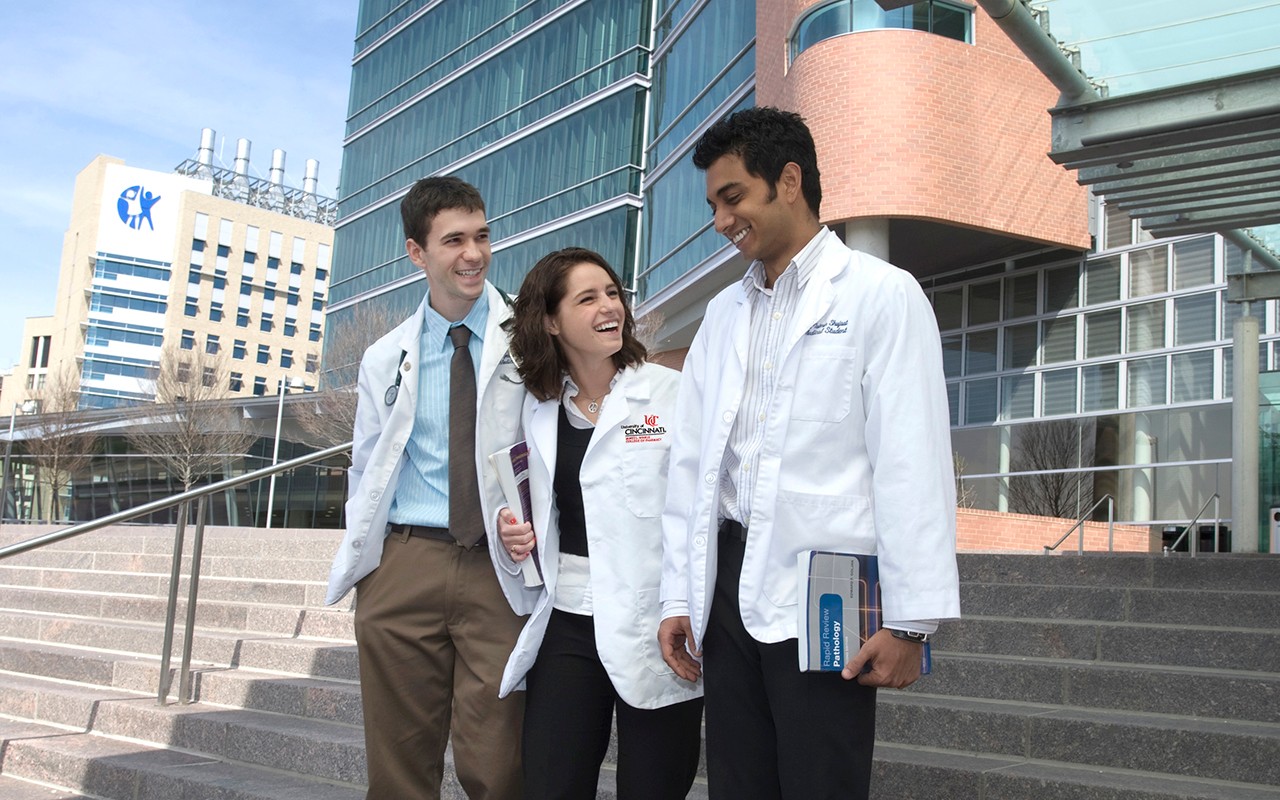 Medical and Pharmacy students:Carly Velikoff, Jesse Capone and Taimur Shujaat.