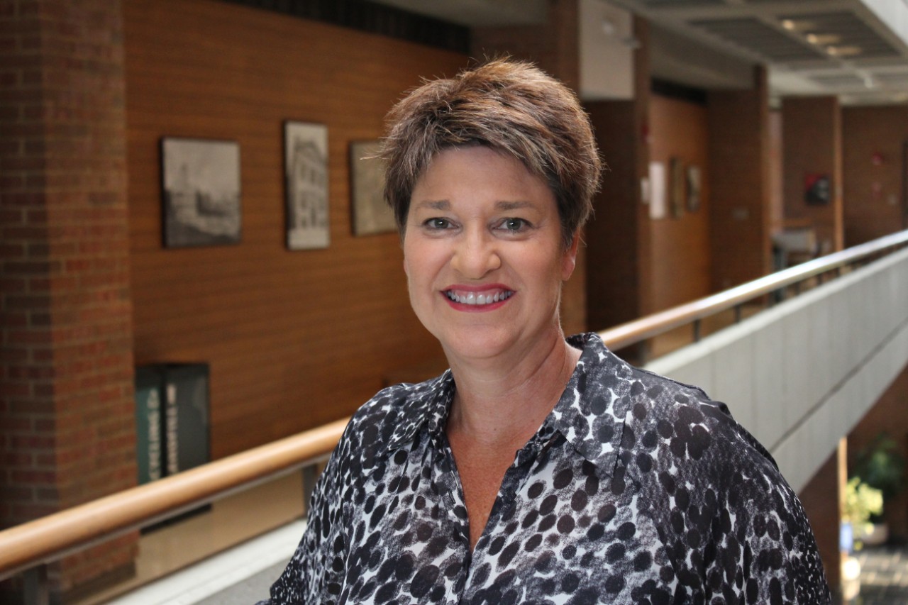 Christine Szydlowski headshot.