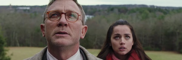 Movie scene from "Knives Out" with Daniel Craig