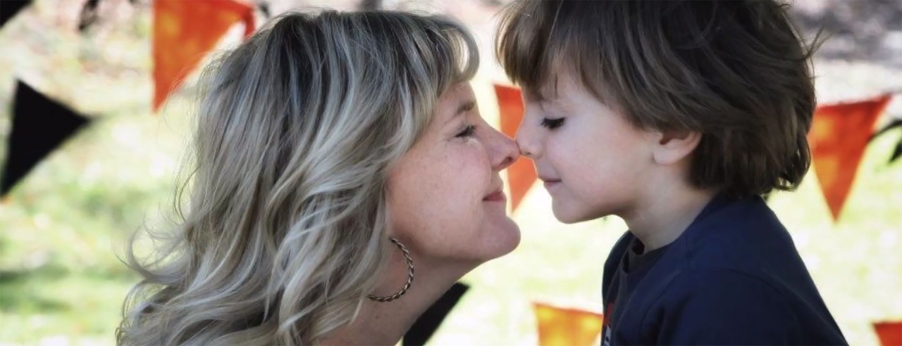 Jessica Hendy with her young son