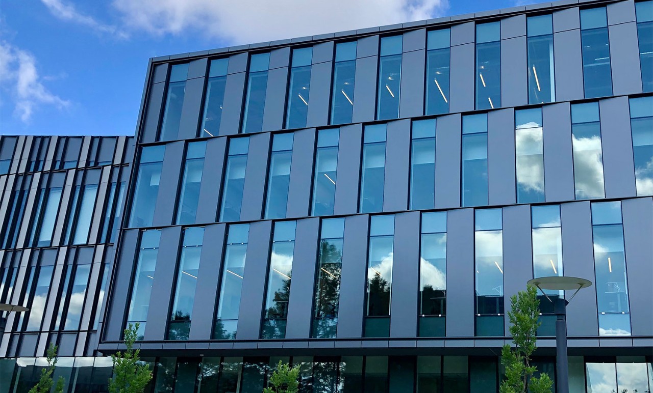 Lindner College of Business exterior.