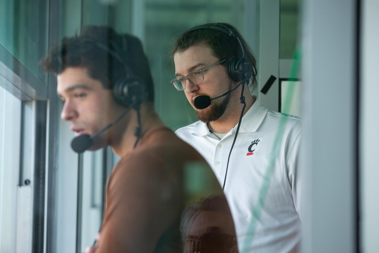 240229aHerzog037.CR2
Ethan Herzog is a CCM Media Production student who does behind the mic work with ESPN+. He is getting top level experience as a student thanks to the opportunities this program has presented him and other CCM students. Here he adds color commentary to a broadcast of a lacrosse match.