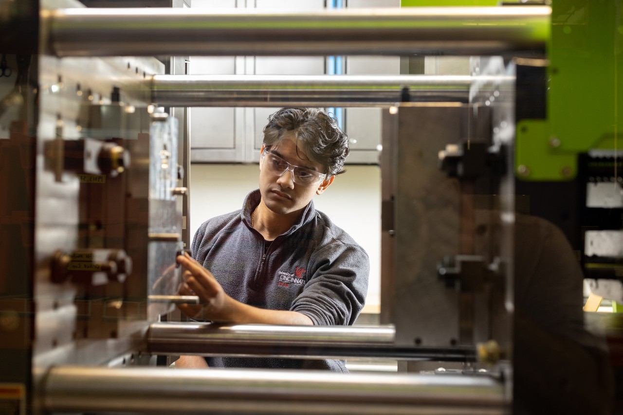 University of Cincinnati co-ops working at Kinetic Vision.