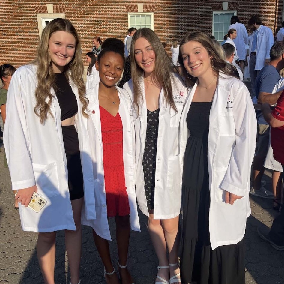 Munday and classmates at their White Coat Ceremony