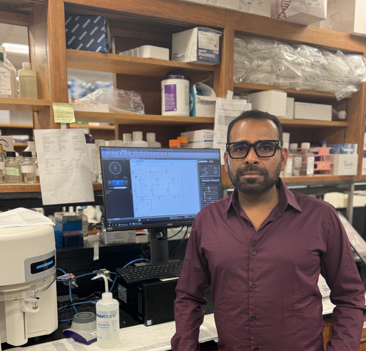 Portrait of Nitin Kamble in the lab