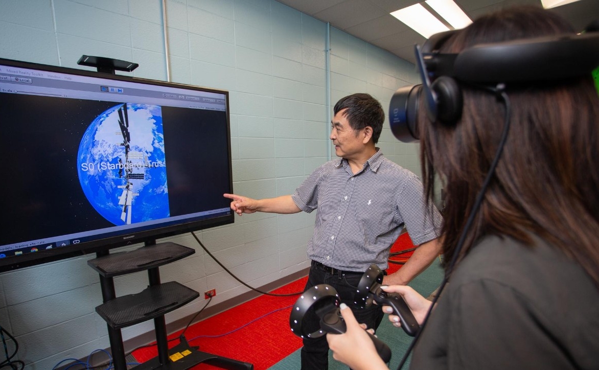 Dr. Ou Ma's Aerospace and Mechanical Engineering lab.
